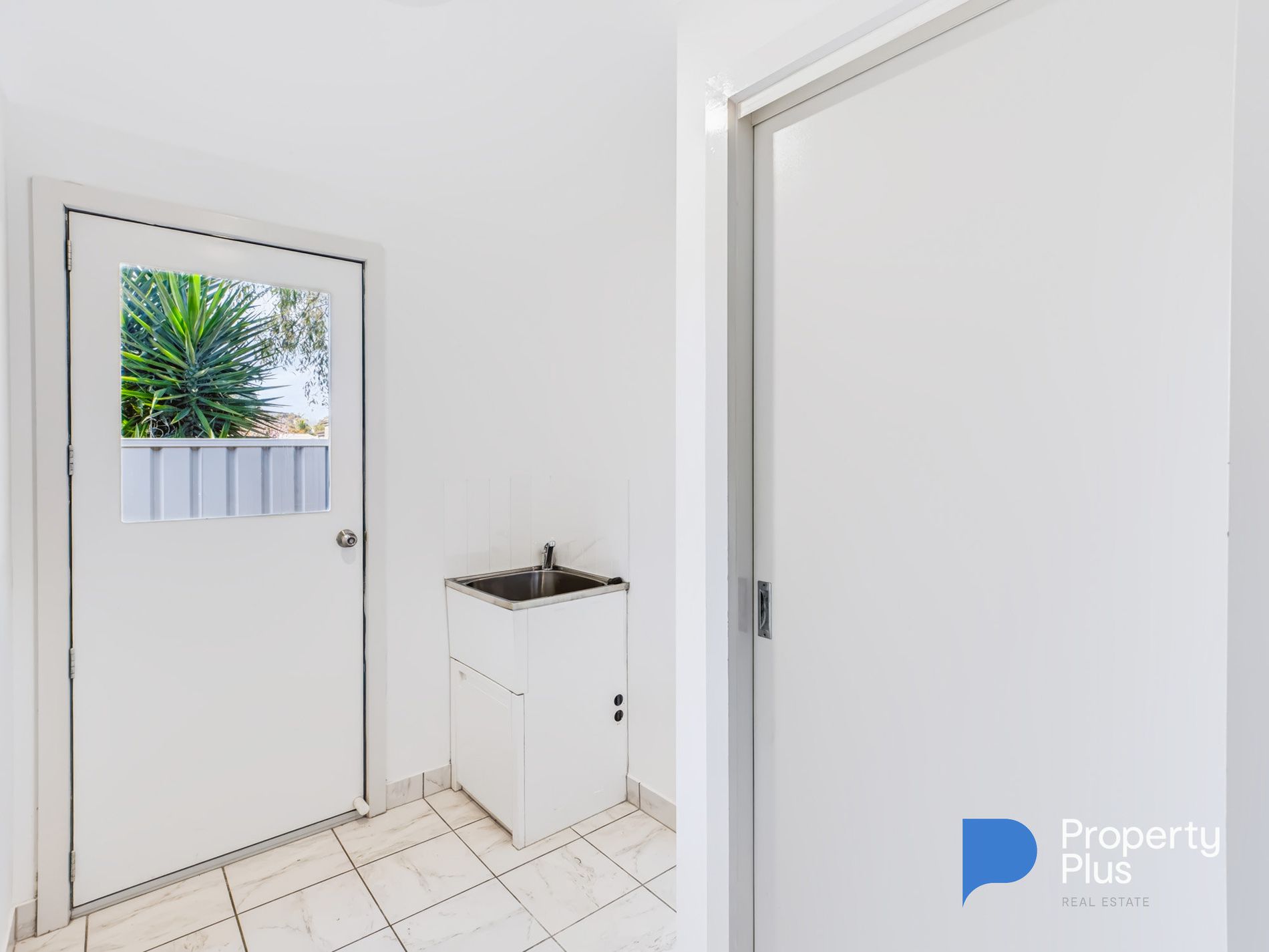 26 Waterview Drive, White Hills