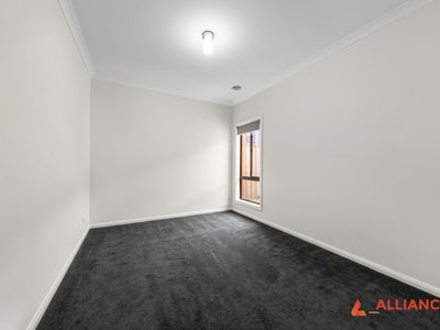3 Harlequin Walk, Epping