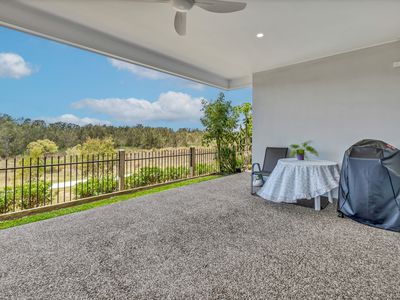 33 Whitsunday Circuit, Pimpama