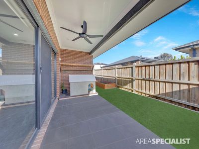16 Albion Crescent, Mickleham