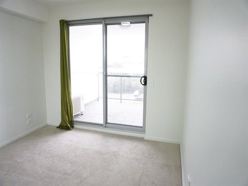 307 / 120 James Ruse Drive, Rosehill