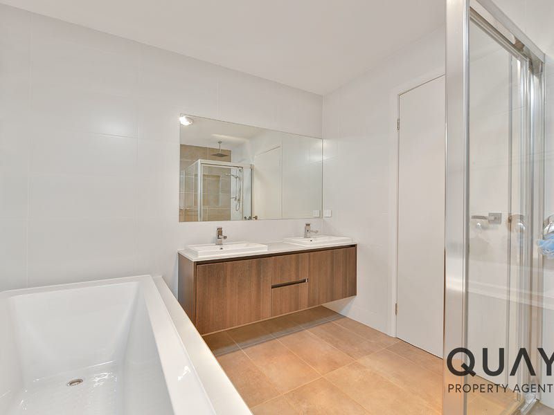 72A Donovan Boulevarde, Gregory Hills