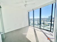 1703 / 10 Trinity Street, Fortitude Valley