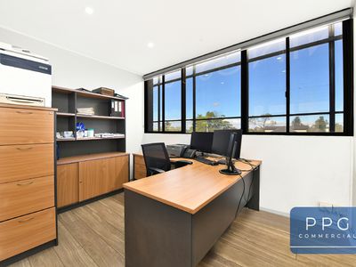 Part / 356 King Georges Road, Beverly Hills
