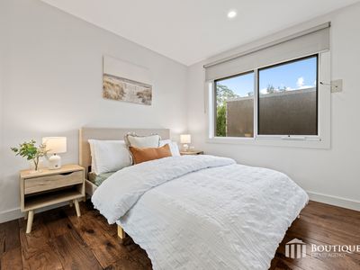 33 Amalfi Drive, Endeavour Hills