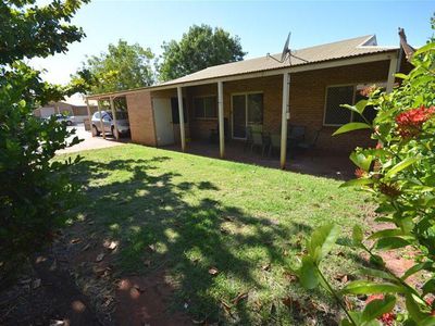 2 / 15 Kabbarli Loop, South Hedland