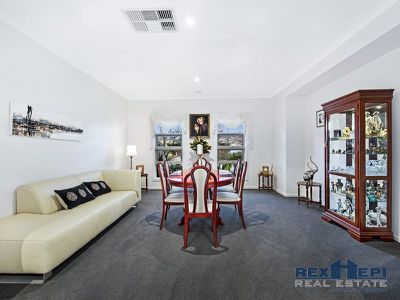 48 Mountainview Boulevard, Cranbourne North