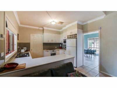 11 Poidevin Place, Dubbo