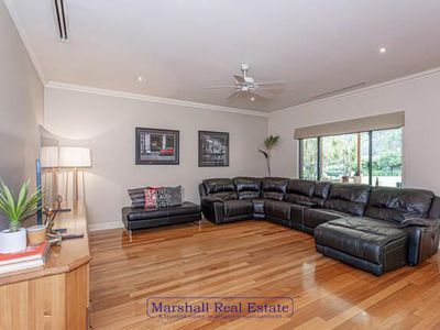 2 James Spiers Drive, Wanneroo