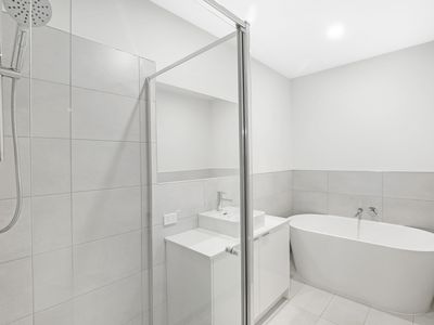 13 Glisten Way, Craigieburn