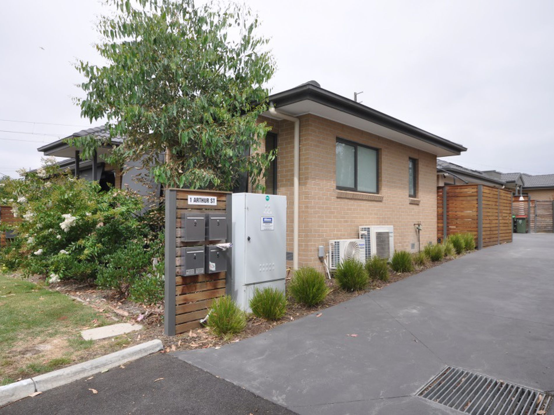 2 / 1 Arthur Street, Murrumbeena