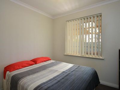 4 Holroyd Way, Boulder