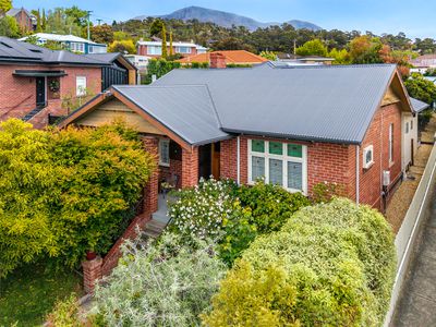 11 Salier Crescent, Mount Stuart