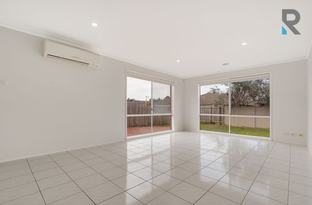 70 Kennedy Parade, Roxburgh Park