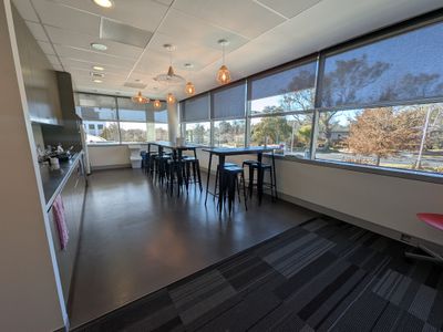 EQ 4 / 70 Kent Street, Deakin