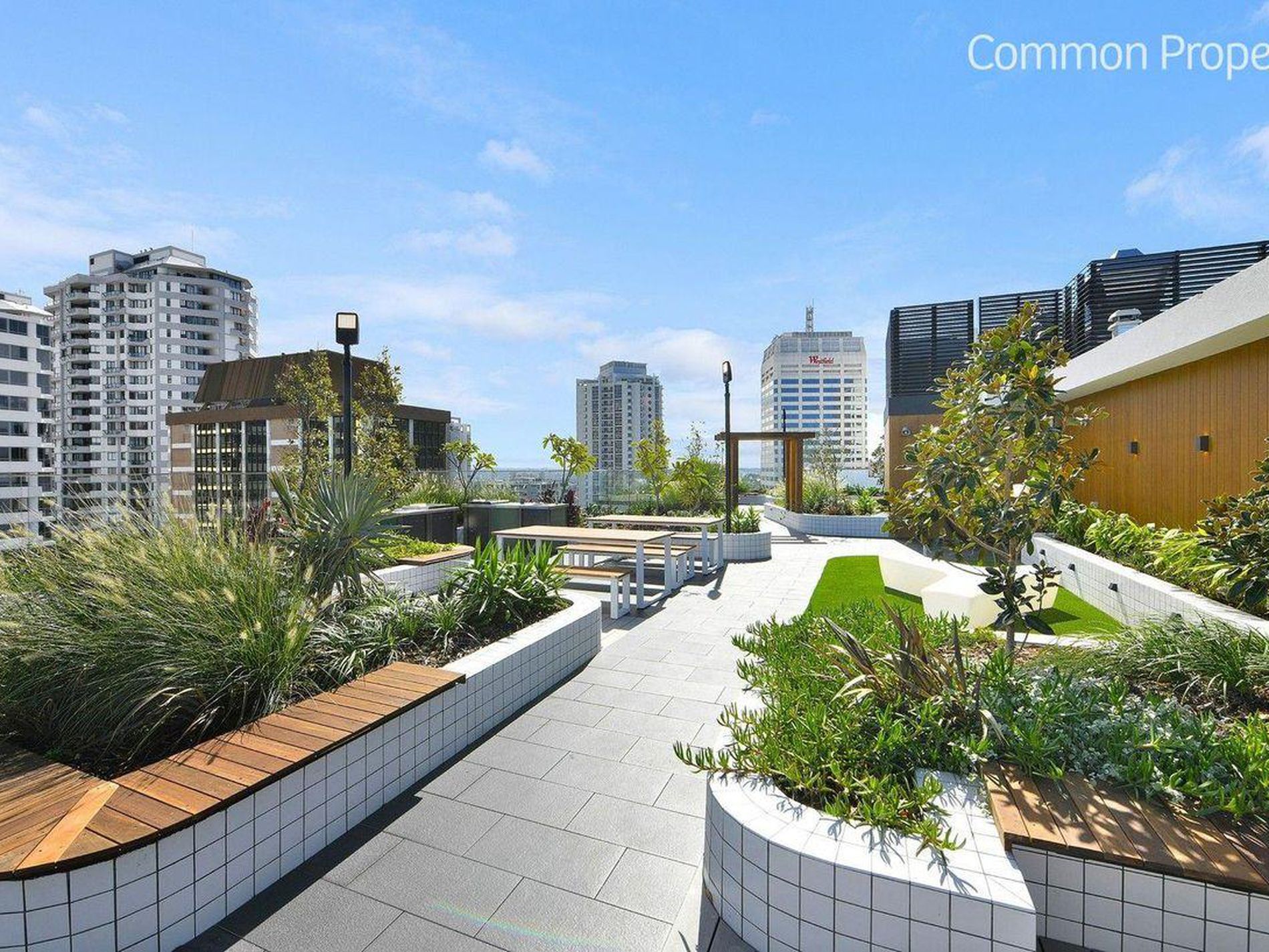 703 / 3 Gray Street, Bondi Junction
