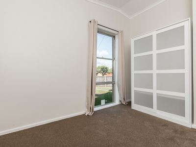 38 Carmarthen Drive, Corio