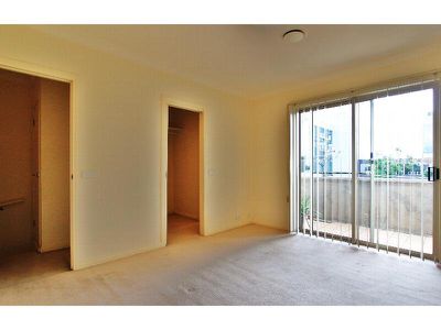 10 / 19 Cambridge Street, Box Hill