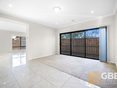 50 Sunnybank Drive, Point Cook
