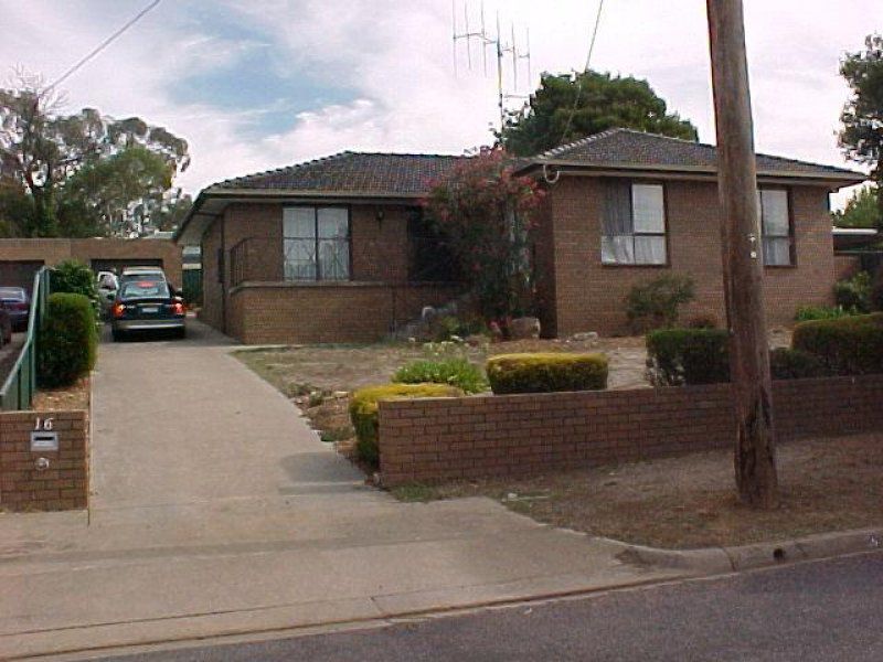 16 Cricket Street, Mansfield