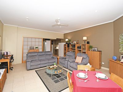 8 / 569 Esplanade, Urangan