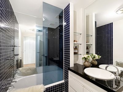 19 / 355 Rathdowne Street, Carlton