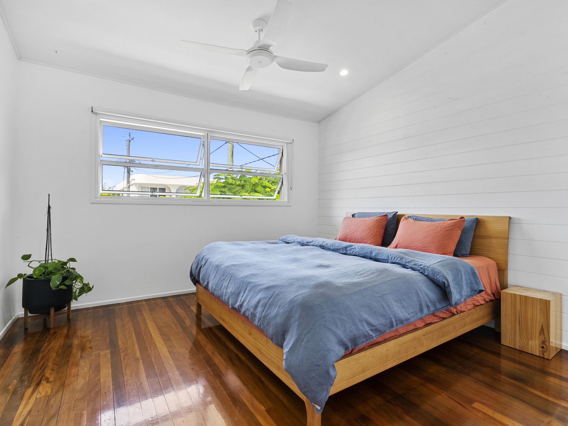 69 Tallebudgera Drive, Palm Beach