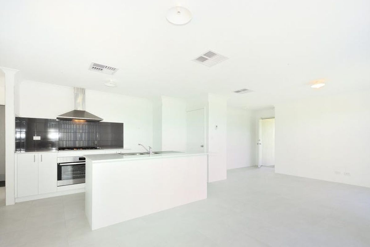 52 Portobello Parade, Wellard