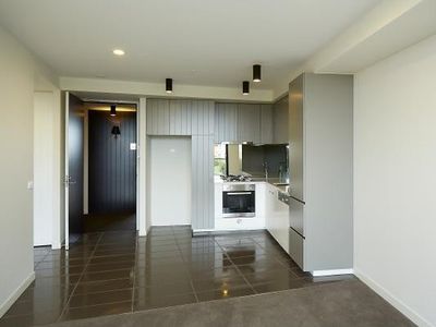 315 / 41 Edgewater Boulevard, Maribyrnong