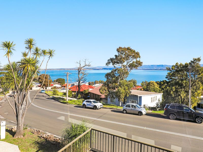 93a Lake Heights Road, Lake Heights