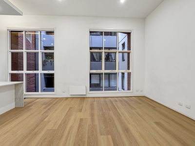303 / 217 A'Beckett Street, Melbourne