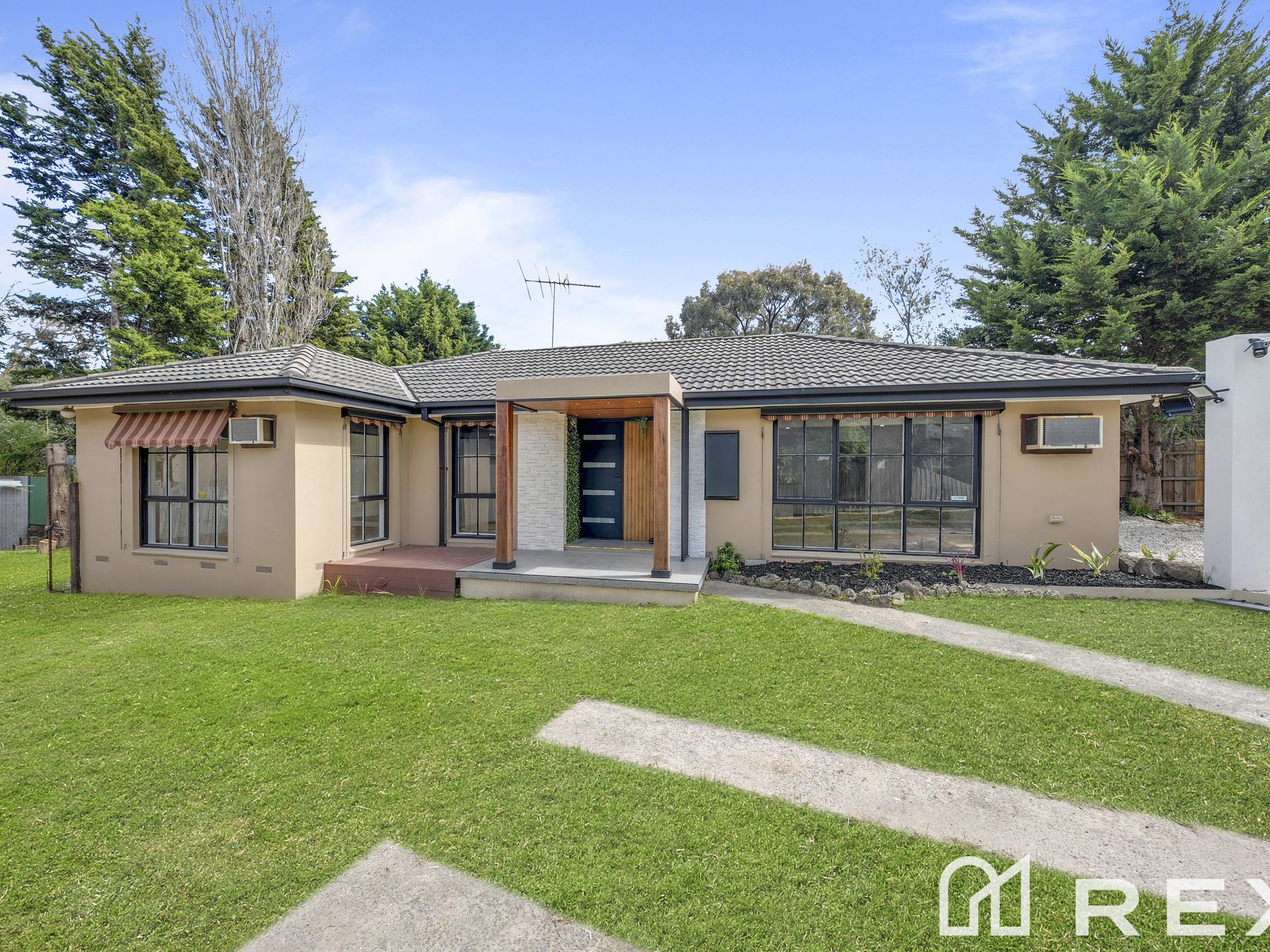 170 James Cook Drive, Endeavour Hills