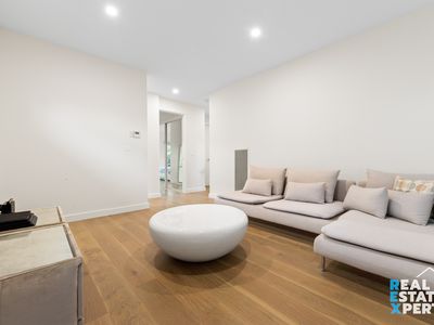 3 / 16 Manuka Road, Berwick