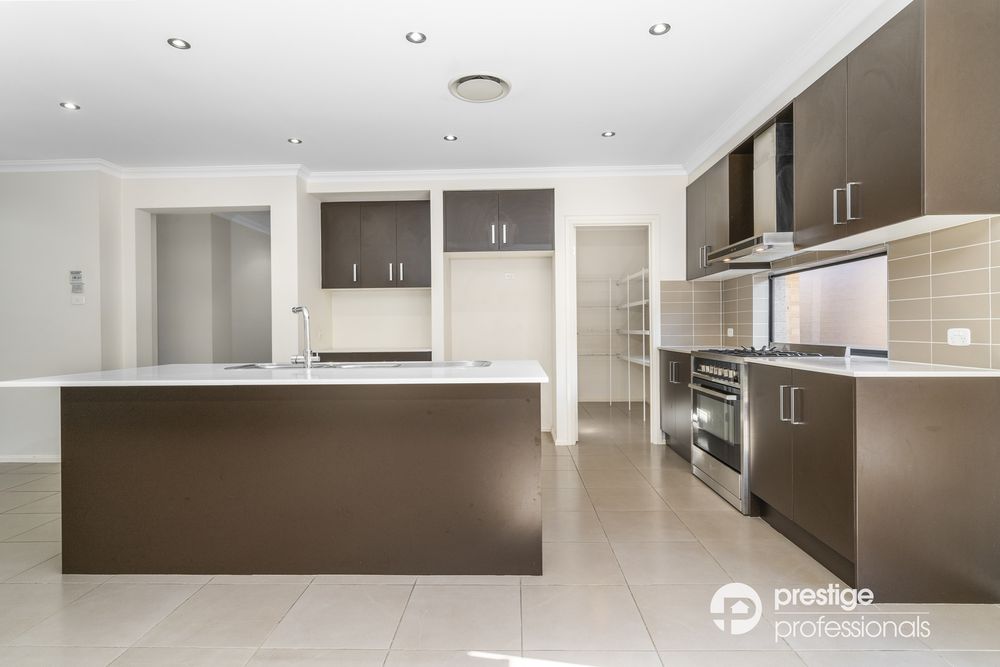 39 The Parkway, Moorebank