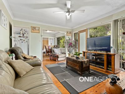 2 Crookhaven Drive, Greenwell Point