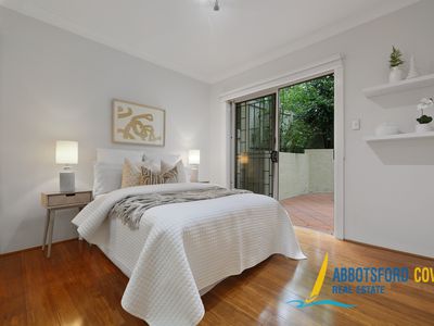 1 / 3A Blackwall Point Road, Abbotsford