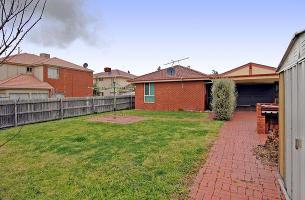 106 Roxburgh Park Drive, Roxburgh Park