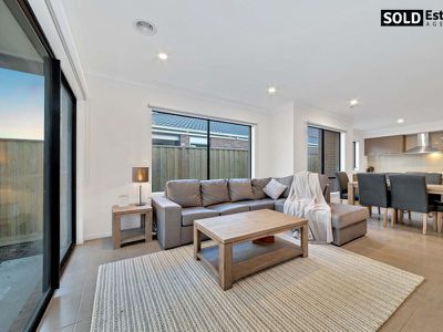 115 Moxham Drive, Clyde North