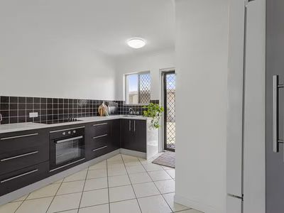 2 / 59 Neerim Drive, Mooloolaba