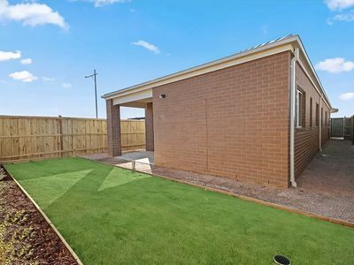7 Gloss Street, Mambourin