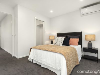 3 / 240 Hyde Street, Yarraville