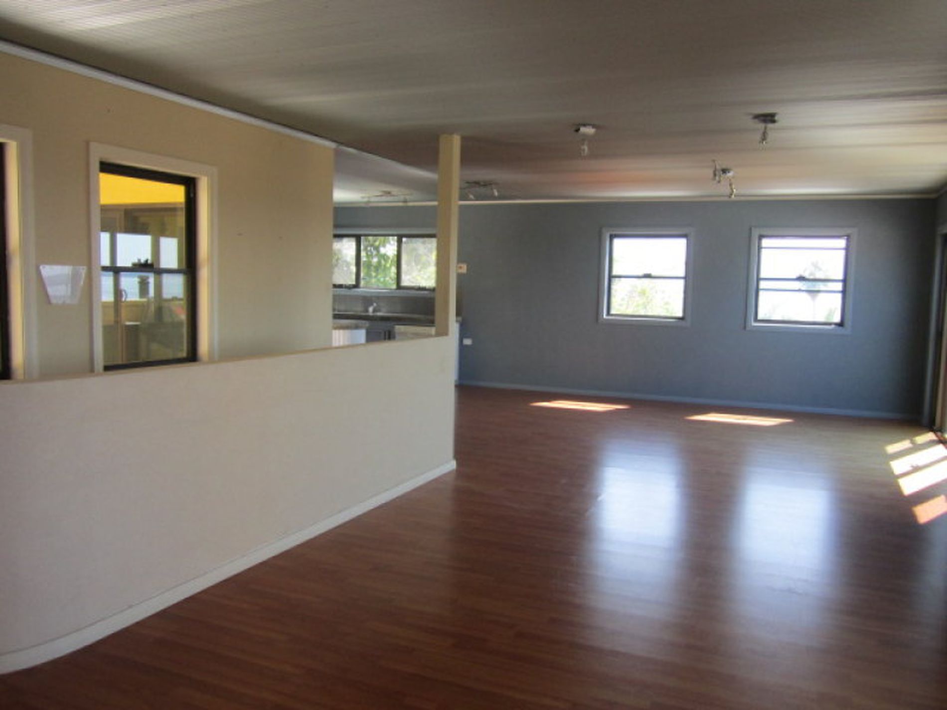 1 / 29 Cuthbert Drive, Mount Warrigal