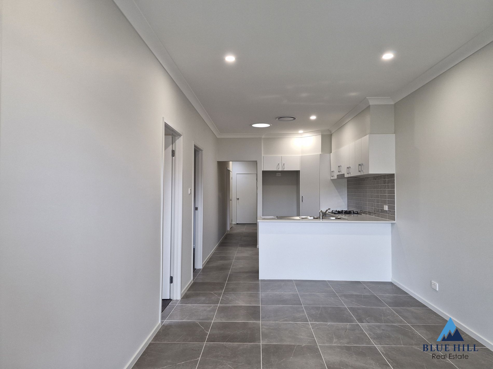 2 / 94 Settlers Boulevard, Chisholm