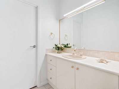 7 Creekview Street, Helensvale