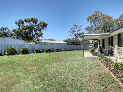 2 Myrtle Avenue, Murray Bridge