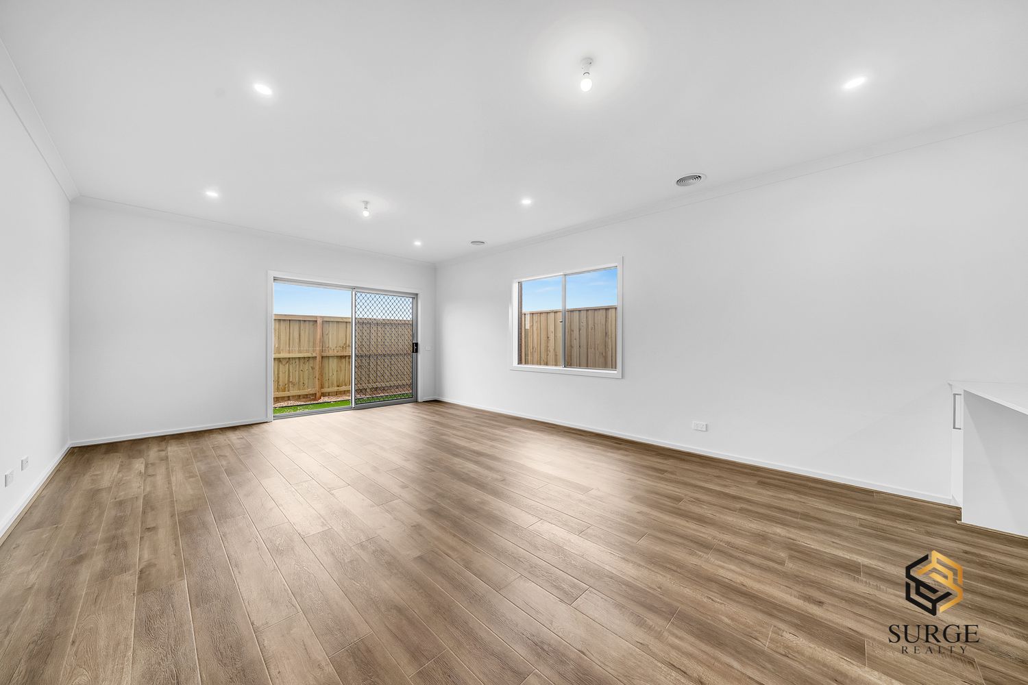 8 Petunia Crescent, Armstrong Creek