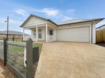 99 Crowlands CIRCUIT, Eynesbury