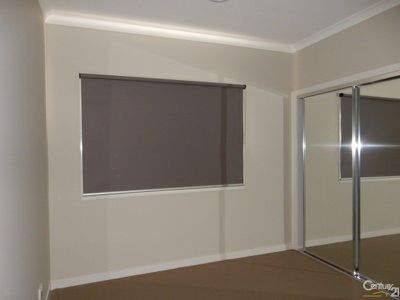 2 / 70 Greenvalley Crescent, Hampton Park