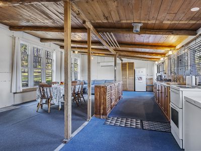 654 Abels Bay Road, Eggs And Bacon Bay