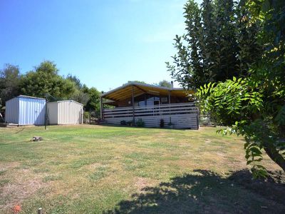 1 Lambert Street, Tawonga